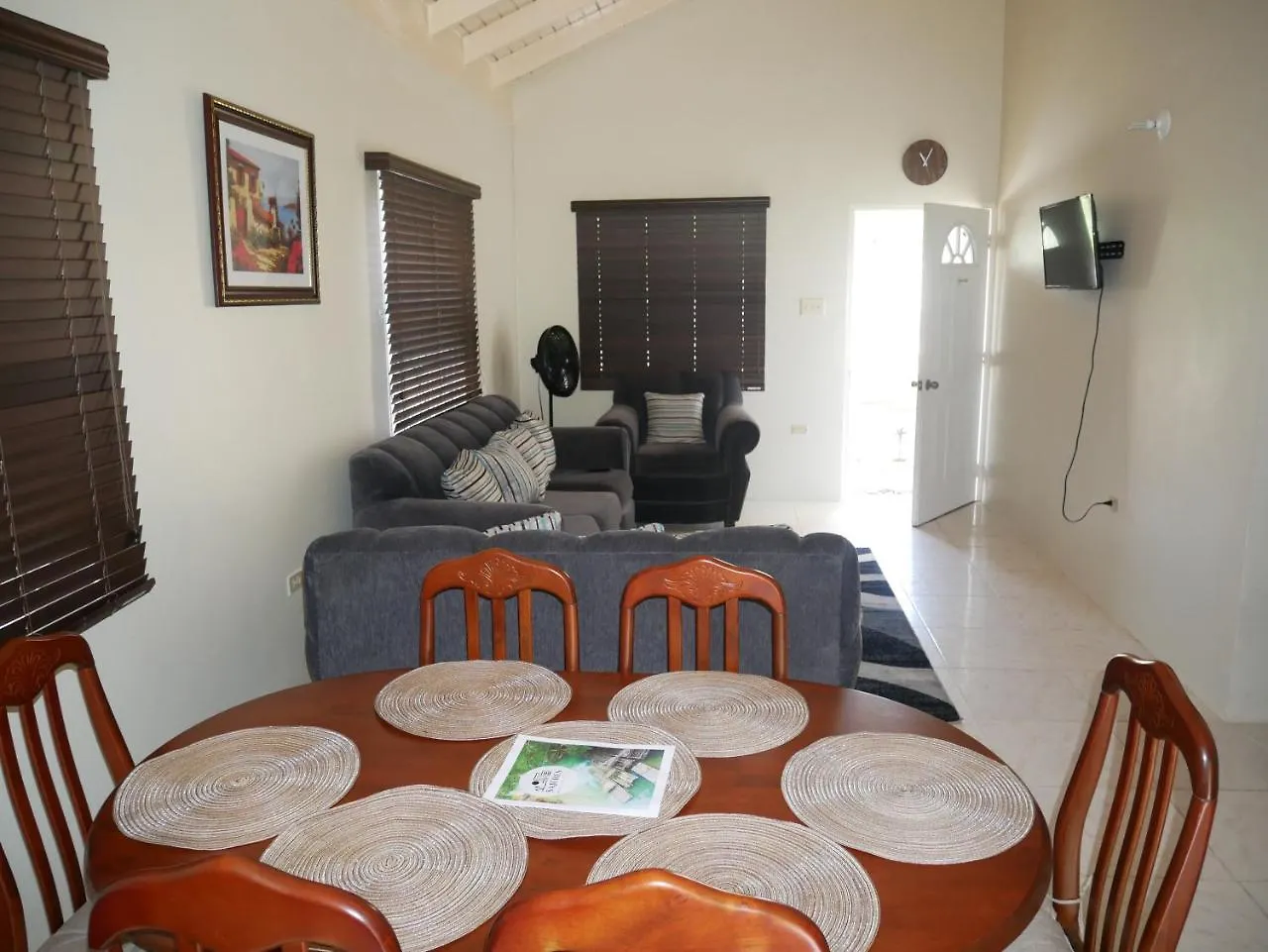 Sajeres Villa St Mary